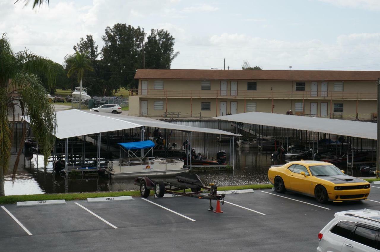 Bass&Sun Condominium 2/2 Bedroom Clewiston Buitenkant foto